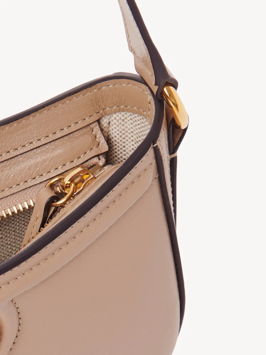 Horse Medal Shoulder Bag