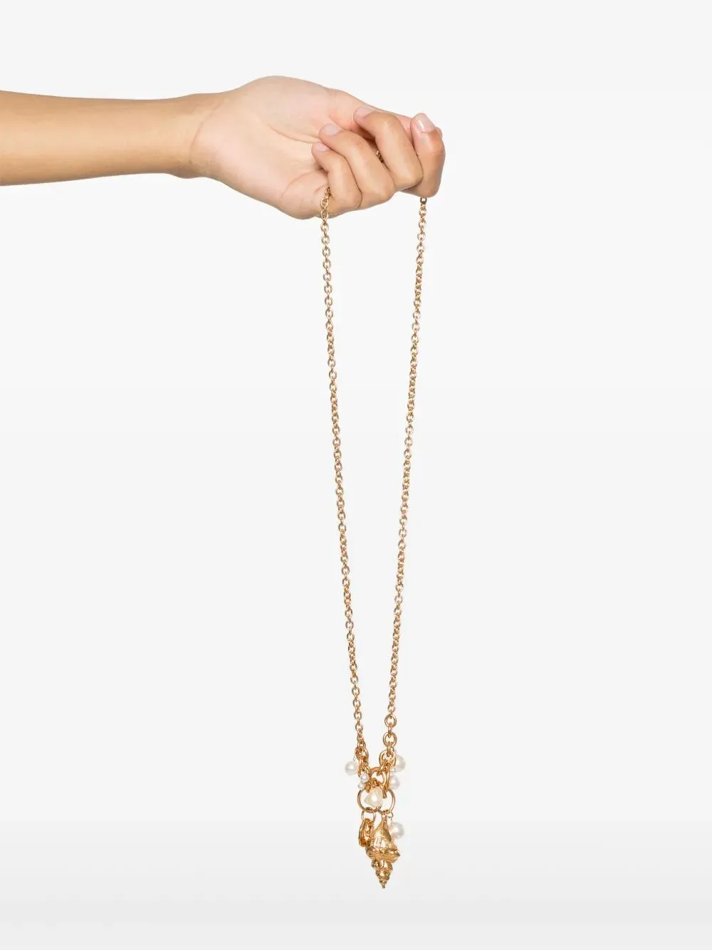 The Chloé Shells Pendant Necklace