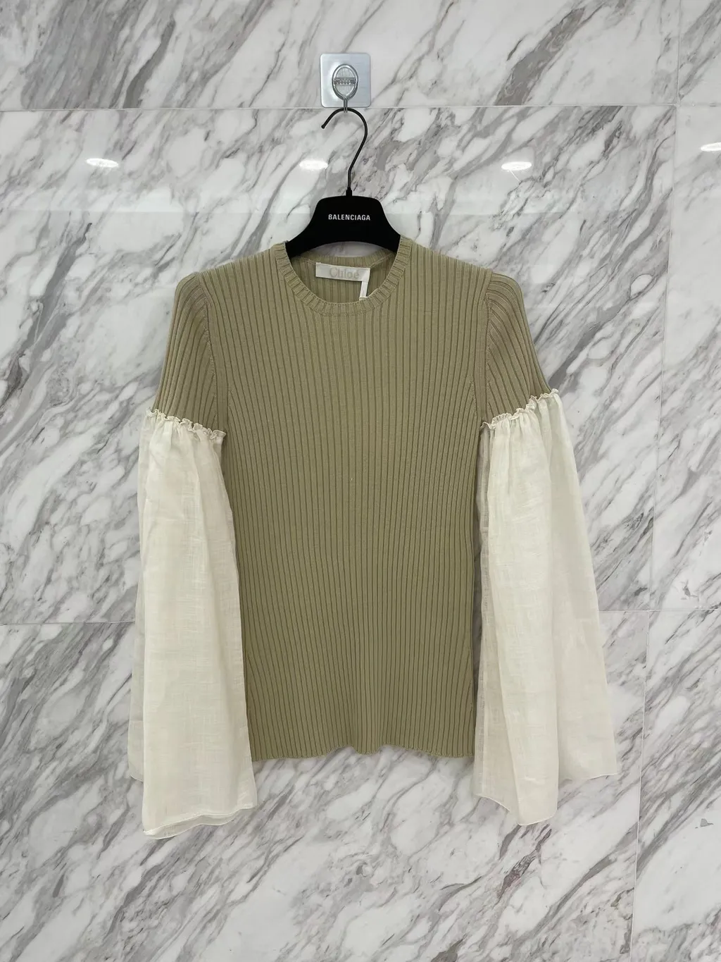 Contrasting-Sleeve Knitted Top