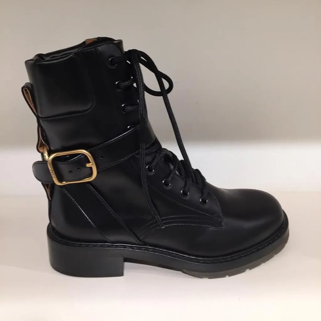 Logo Clasp Laced Boots