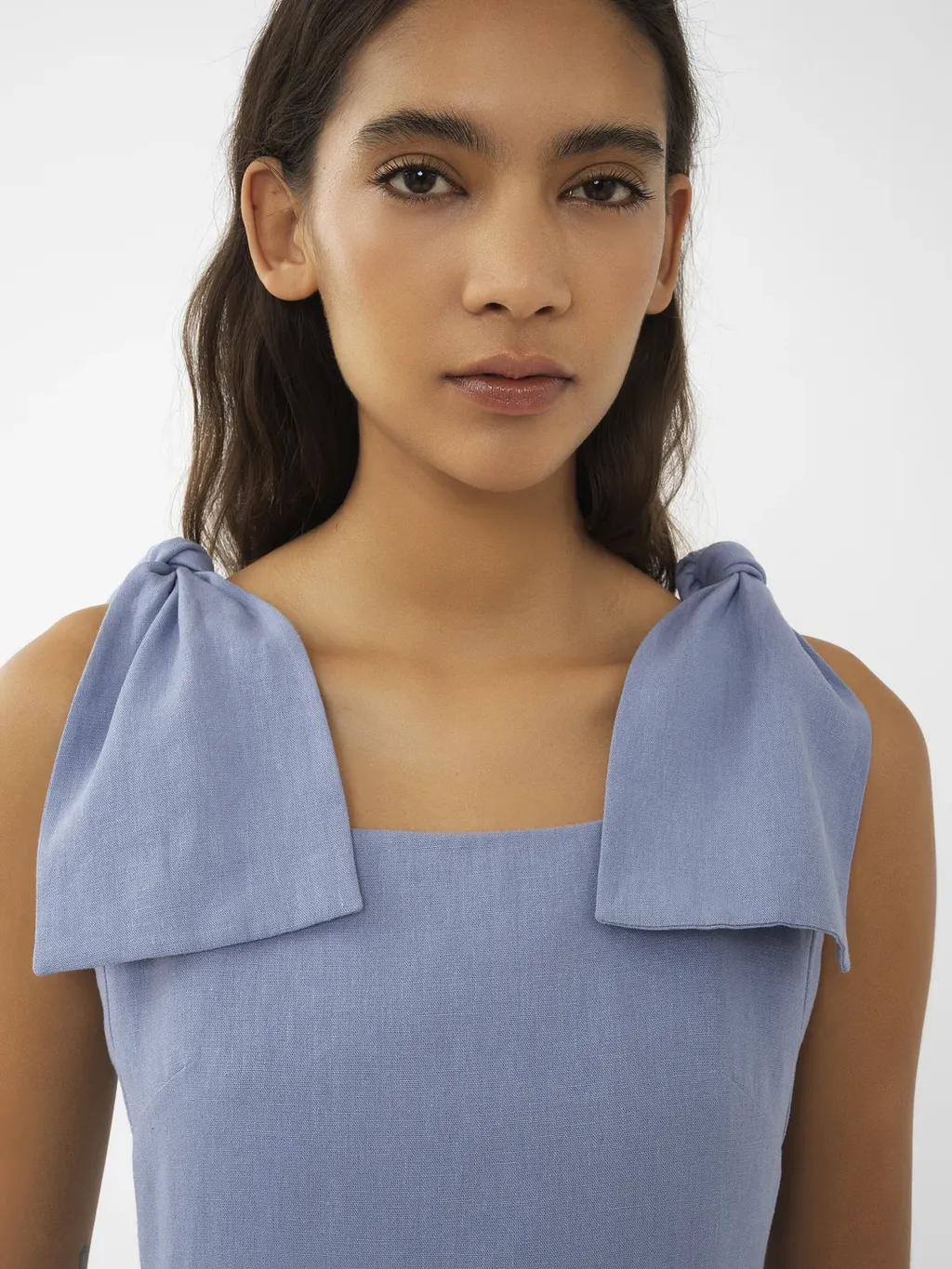 Bow-Detailed Sleeveless Dress