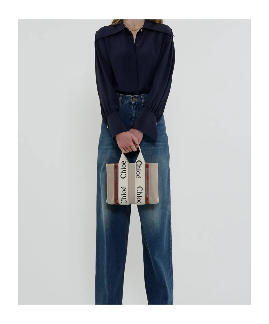 Woody Logo Detailed Small Tote Bag