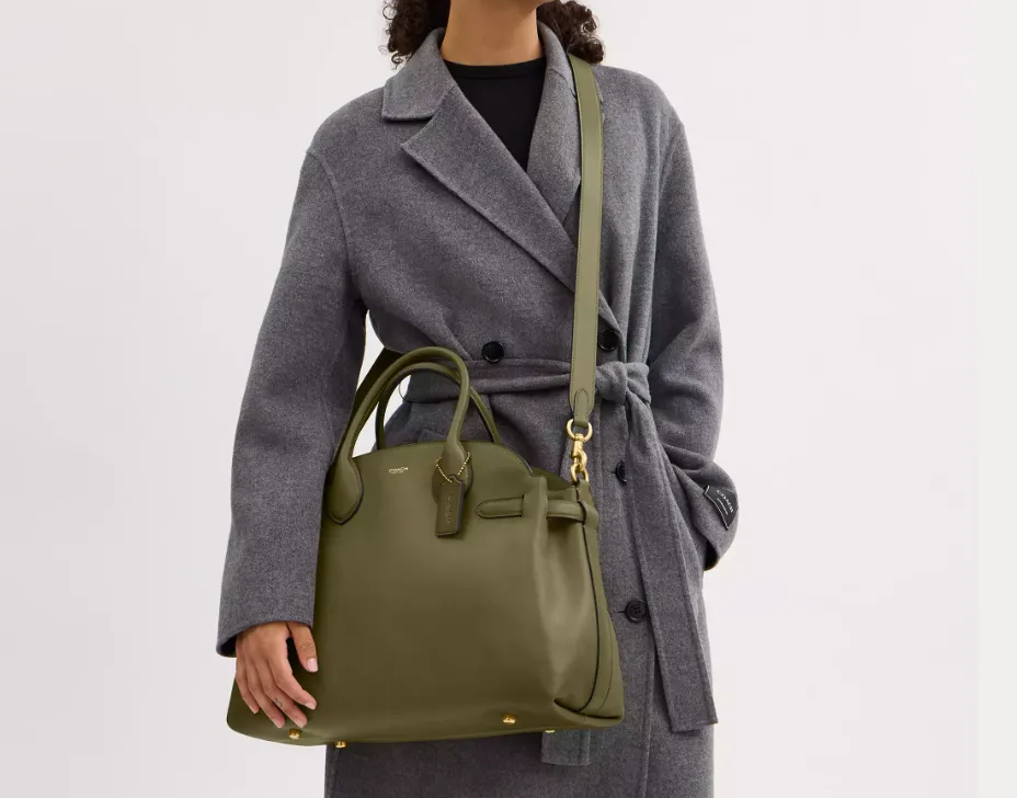 Soft Empire 40 Tote Bag