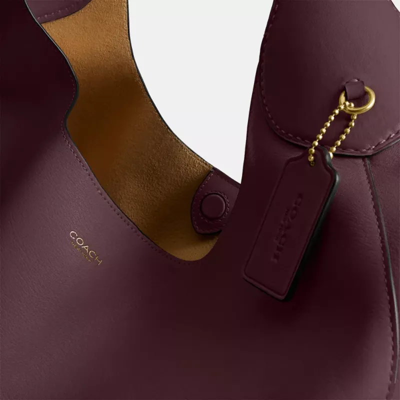 Brooklyn 39 Shoulder Bag