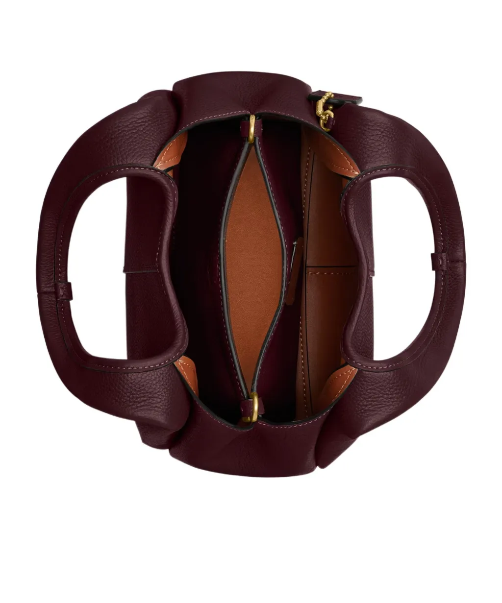 Lana 23 Shoulder Bag