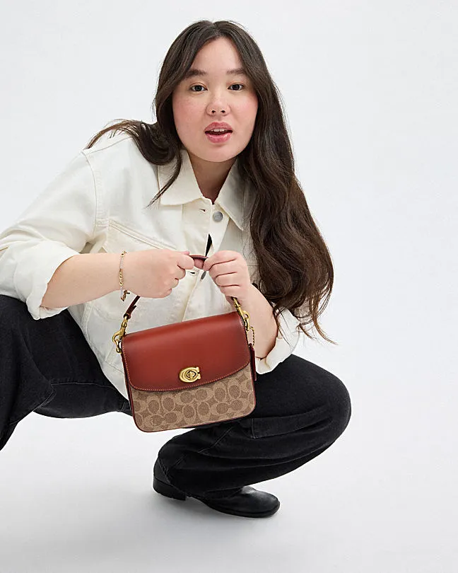 Cassie 19 Logo Plaque Crossbody Bag