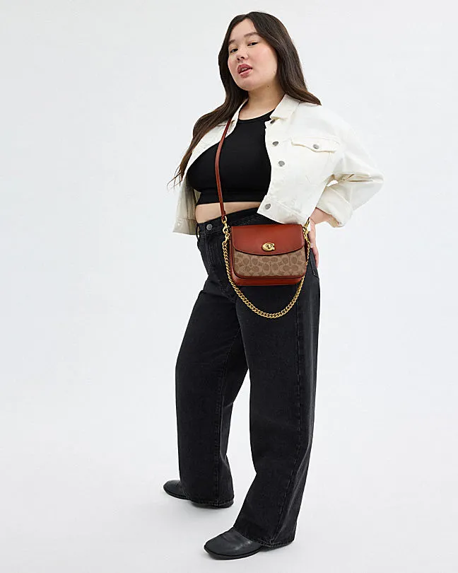Cassie 19 Logo Plaque Crossbody Bag