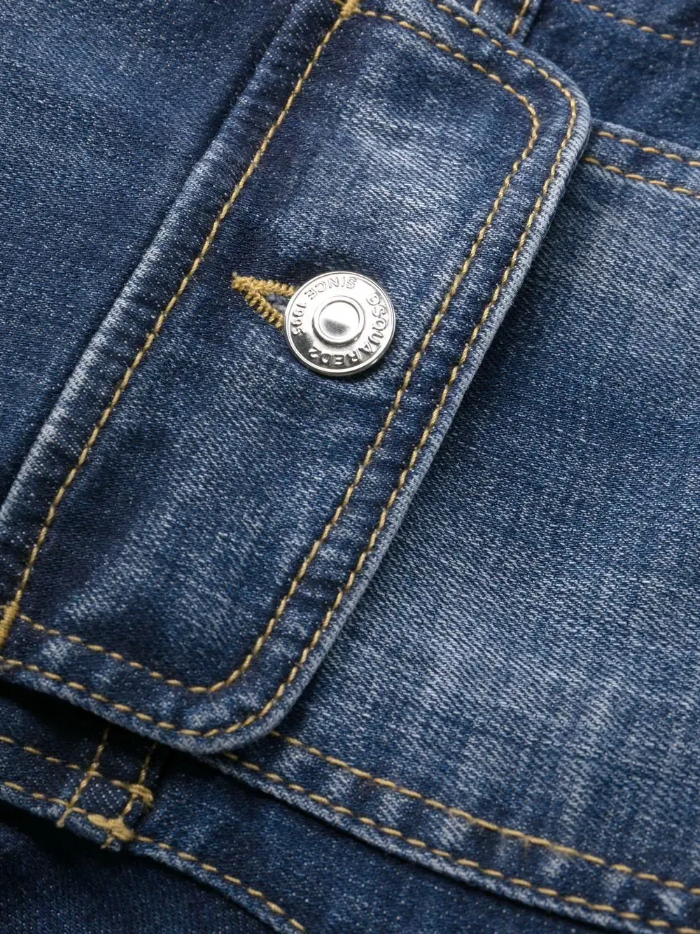 Pocket-Detailed Buttoned Denim Jacket