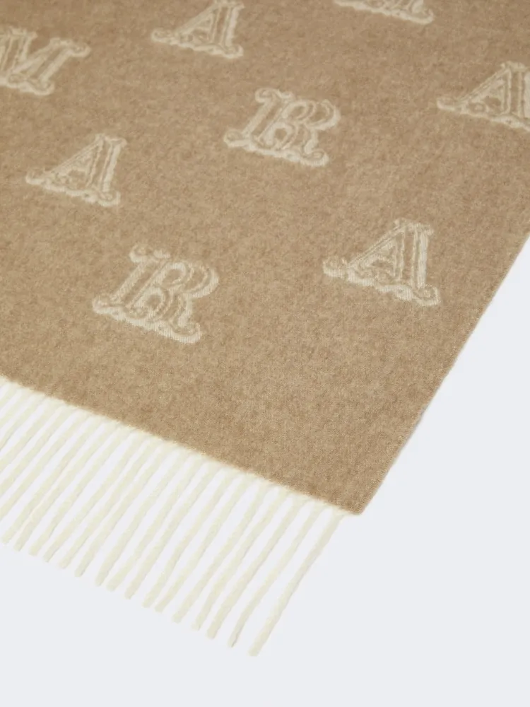 Jacquard Fringed Edge Scarf