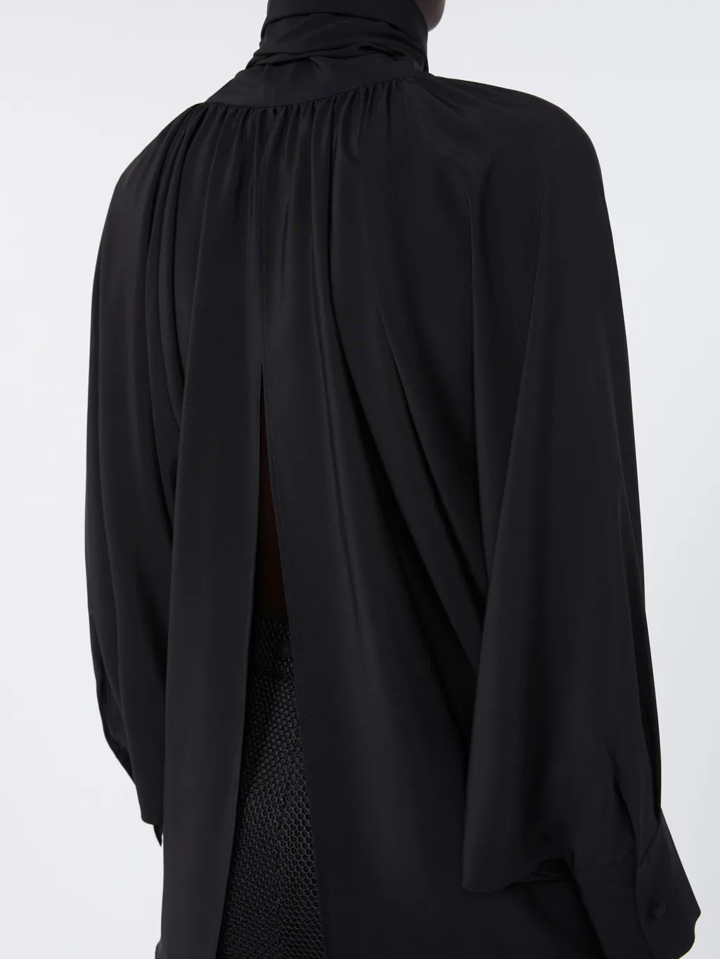 Leonida Bow Plaque Shirt
