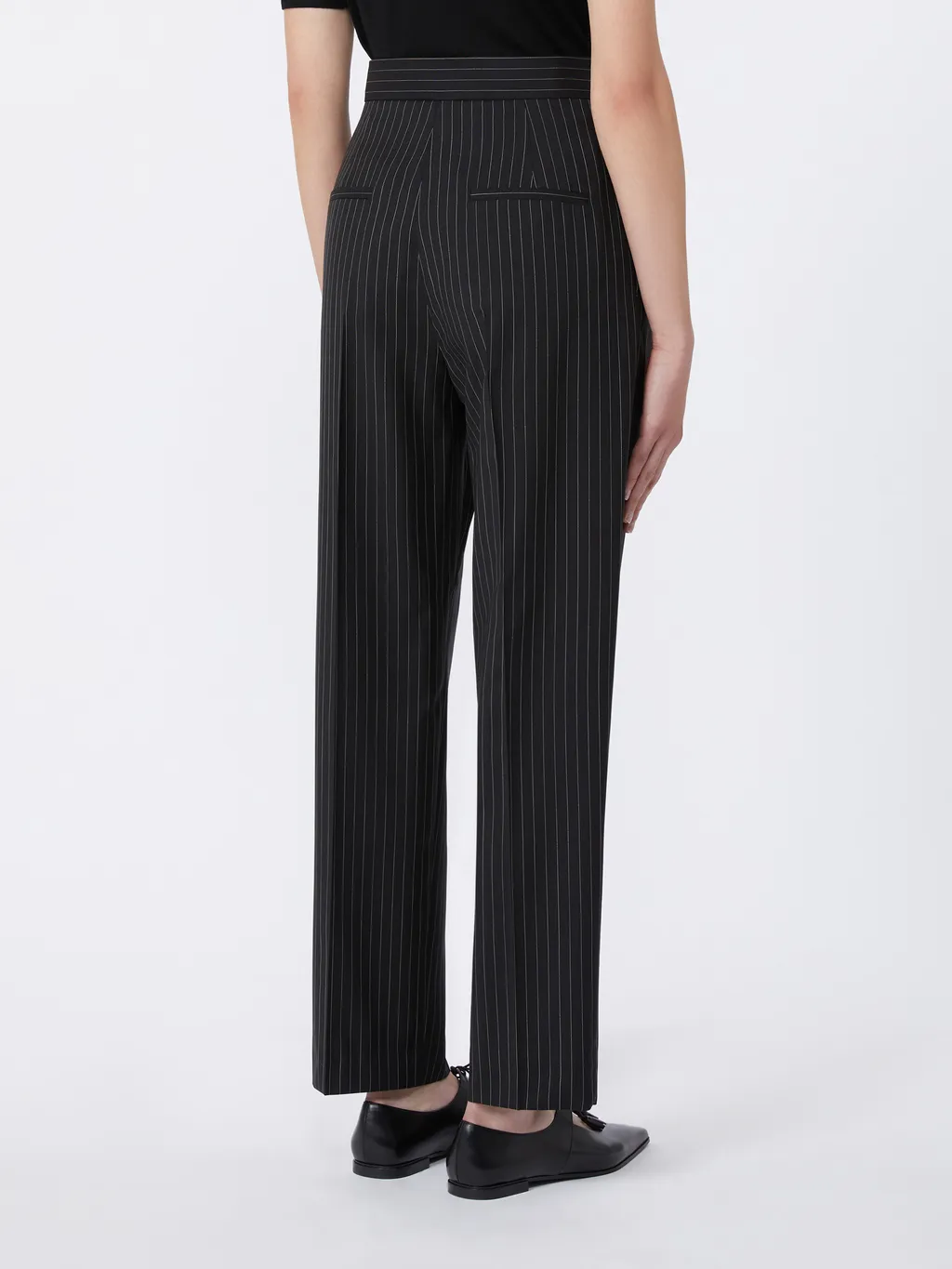 Sesamo Pinstripe Pleat Detailed Trousers
