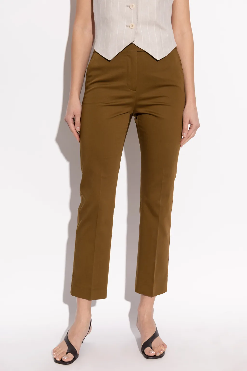 Okra Pleat Detailed Cropped Trousers