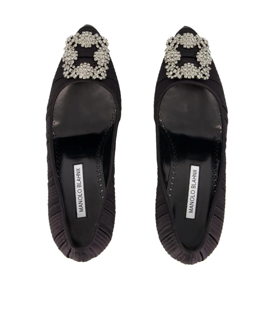 Embellished Hangisi Pumps