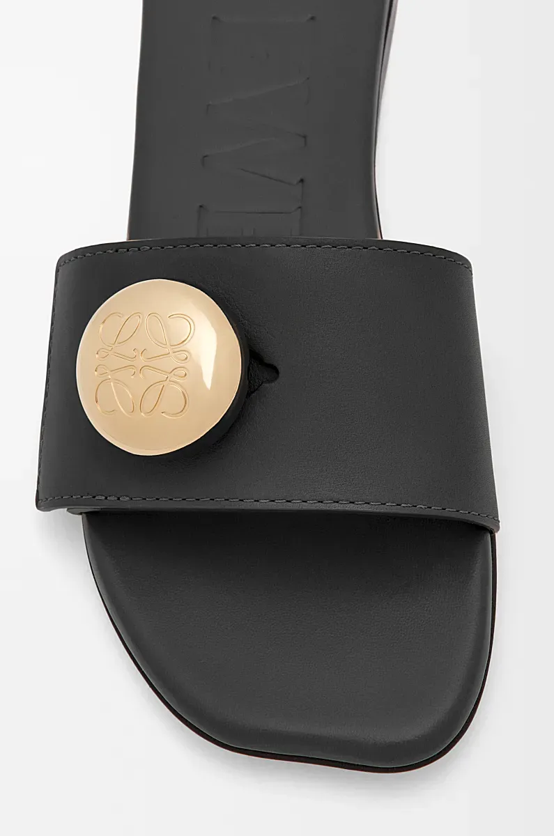 Pebble Slide In Soft Calfskin