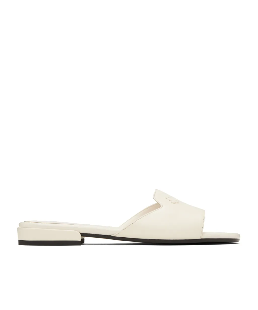 Dina Slippers