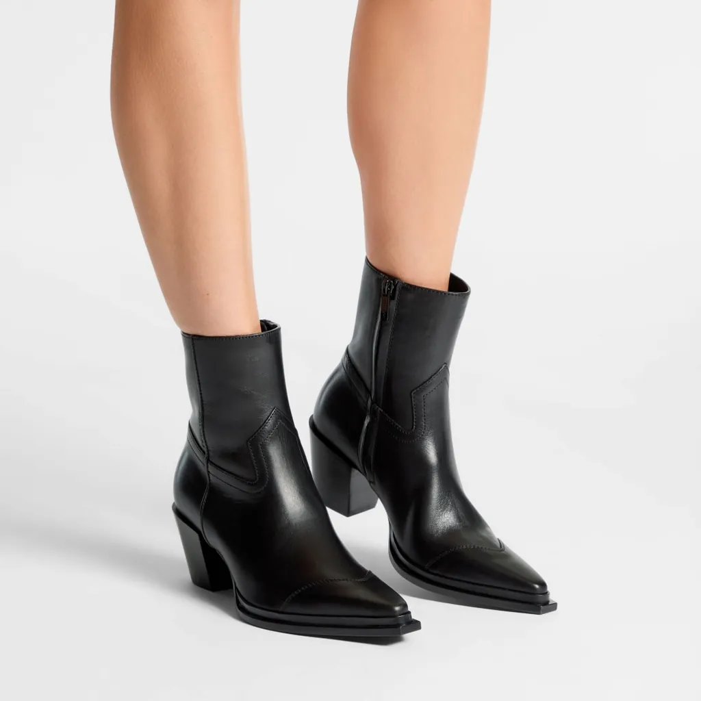 Pointed-Toe Ankle Boots