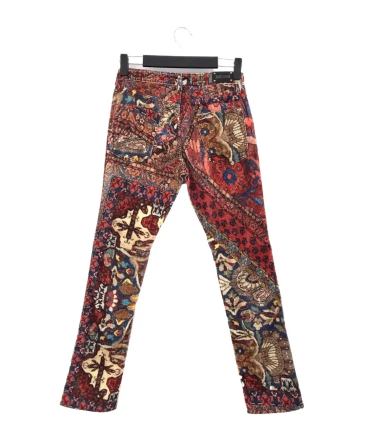 Belt-Loop Jeans