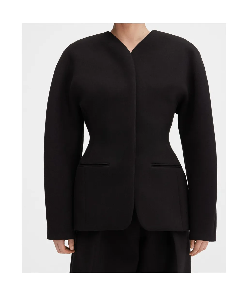 The Ovalo Jacket