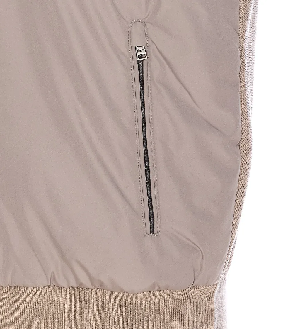 High-Neck Zipped Gilet