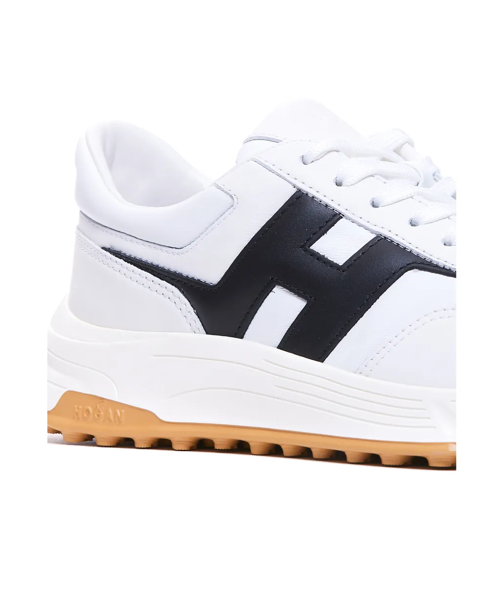 Hyperlight Lace-Up Sneakers