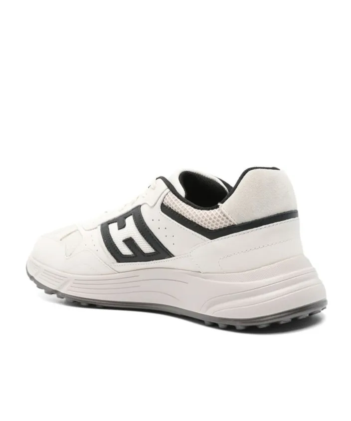 Hyperlight Lace-Up Sneakers