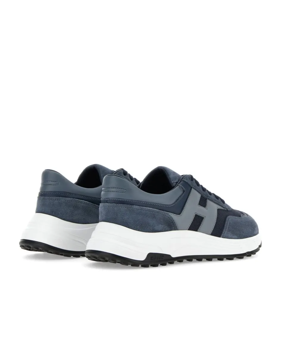 Hyperlight Lace-Up Sneakers