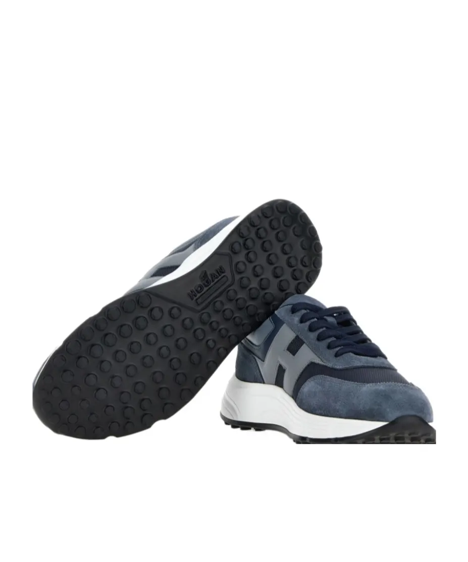 Hyperlight Lace-Up Sneakers