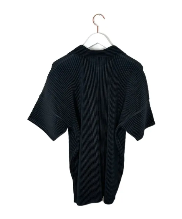 Monthly Color April Shirt