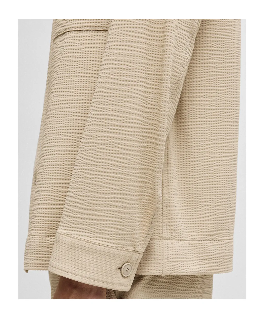 Relaxed-Fit Button-Up Overshirt