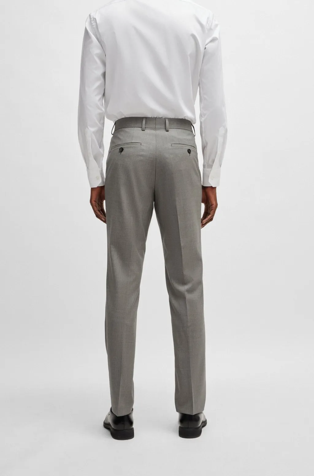 Long-Sleeved Suit