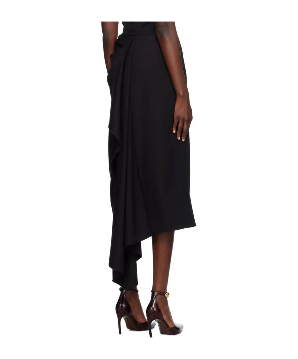 Falling Skirt With Slit