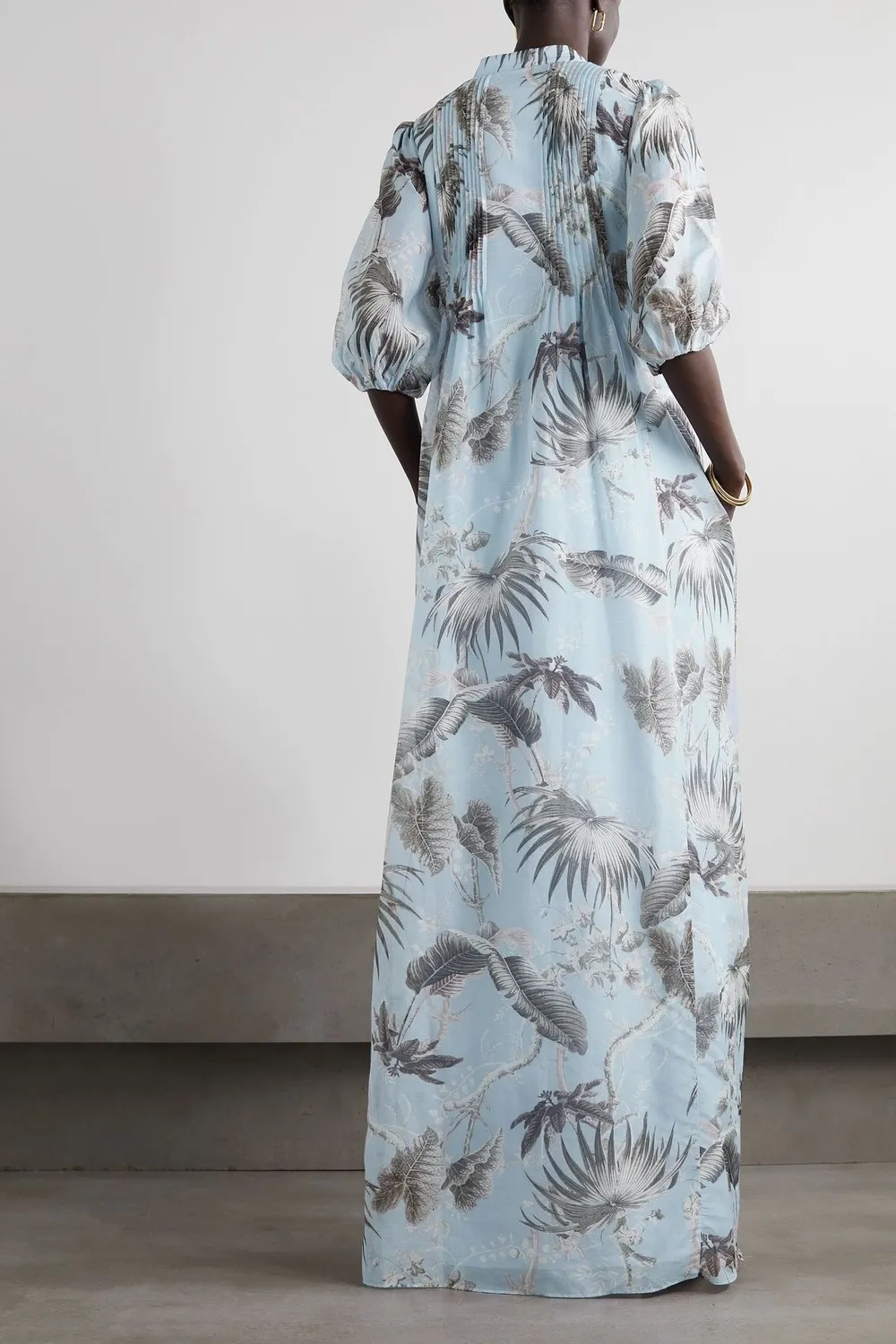 Short-Sleeved Round Neck Dress
