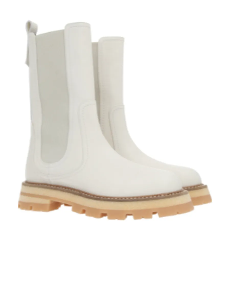 Logo Boots