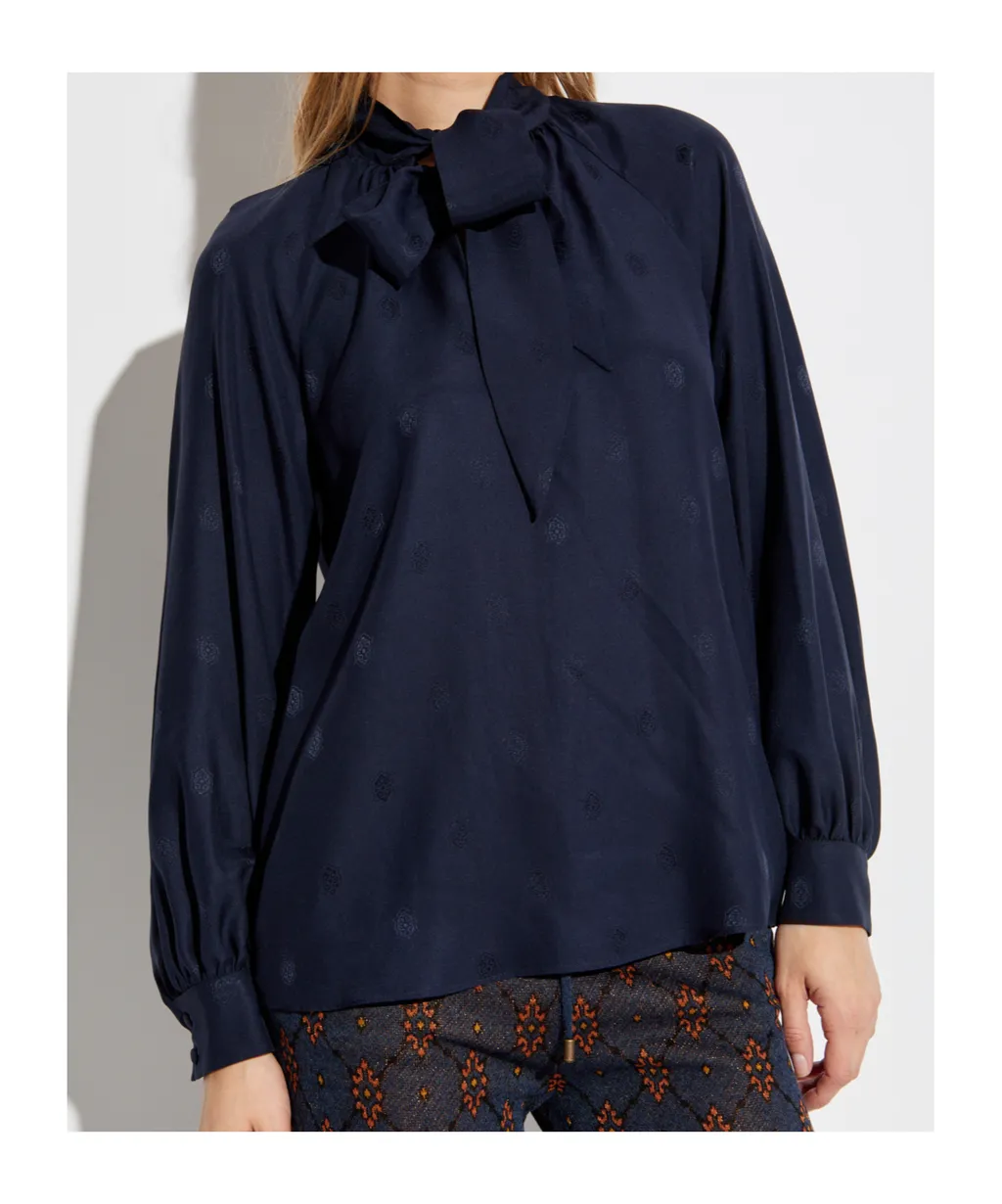Tie Detailed Fluid Blouse