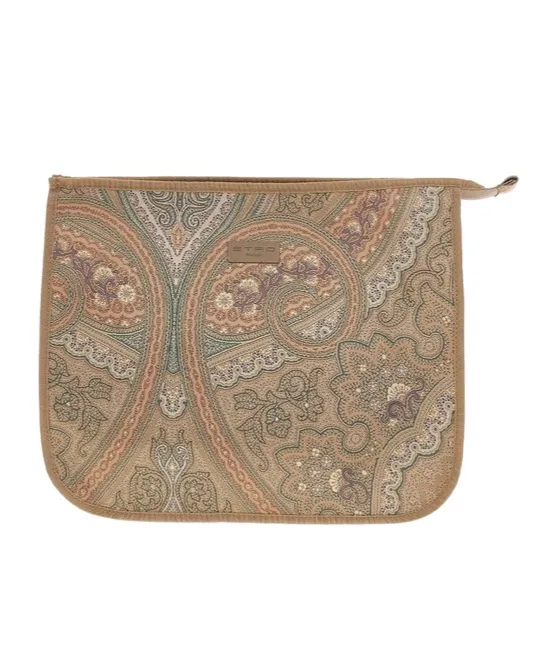 Zipper Clutch