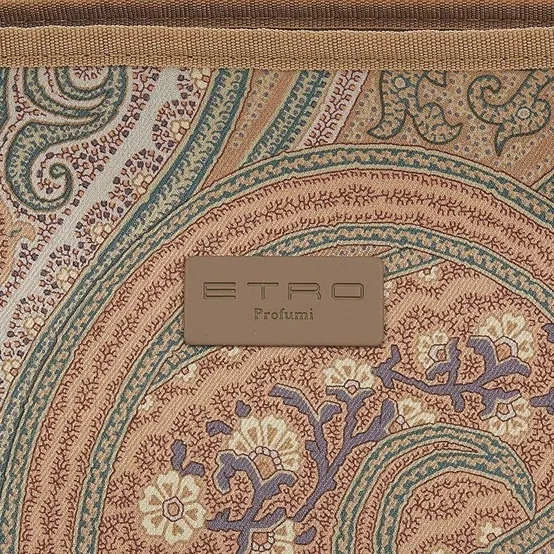 Zipper Clutch