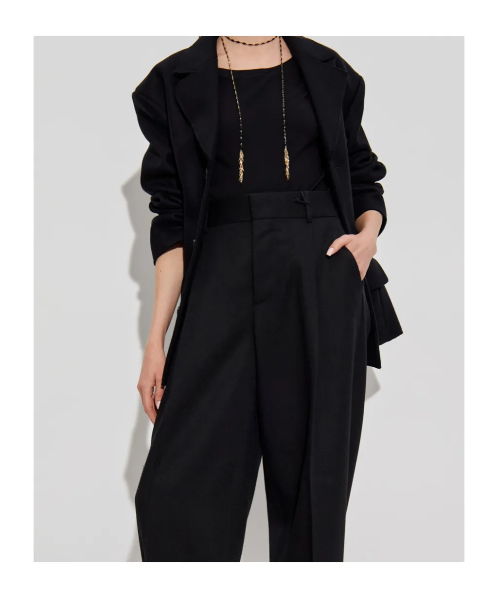 Wing-Sleeved Cropped Top