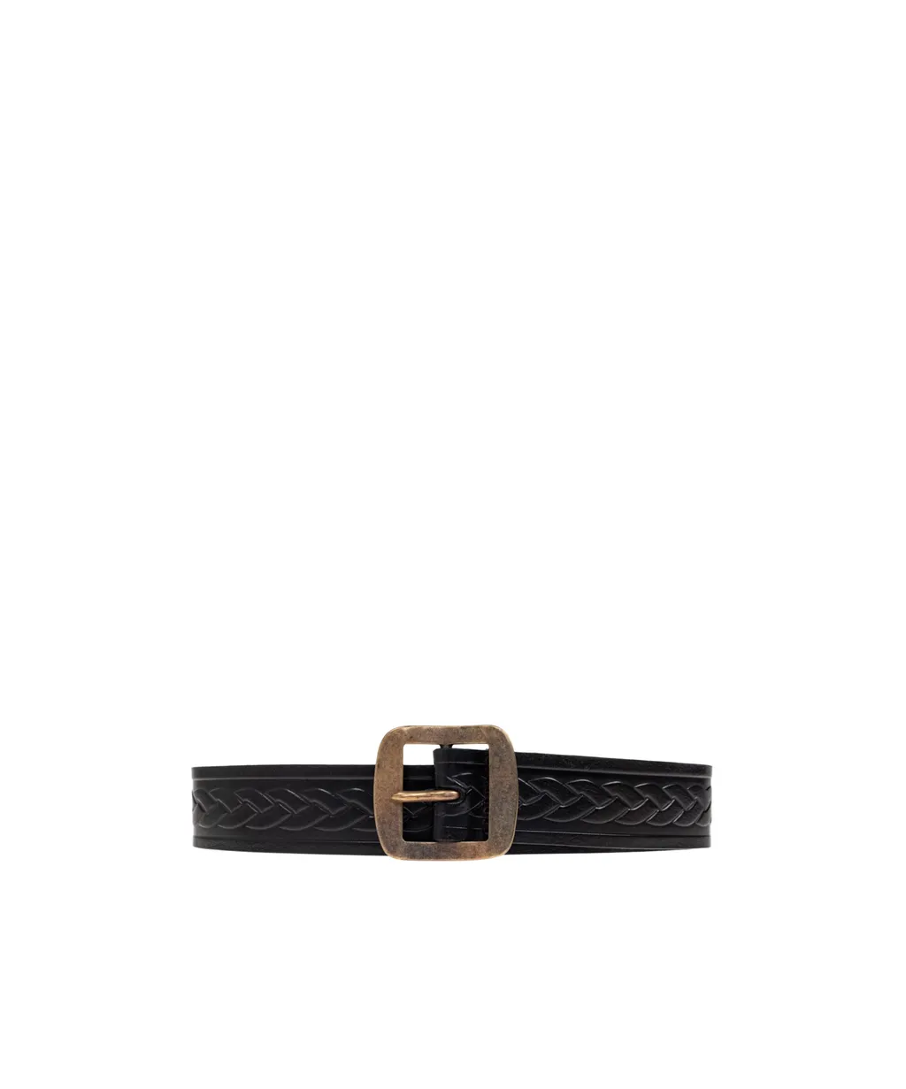Distressed Buckled Belt
