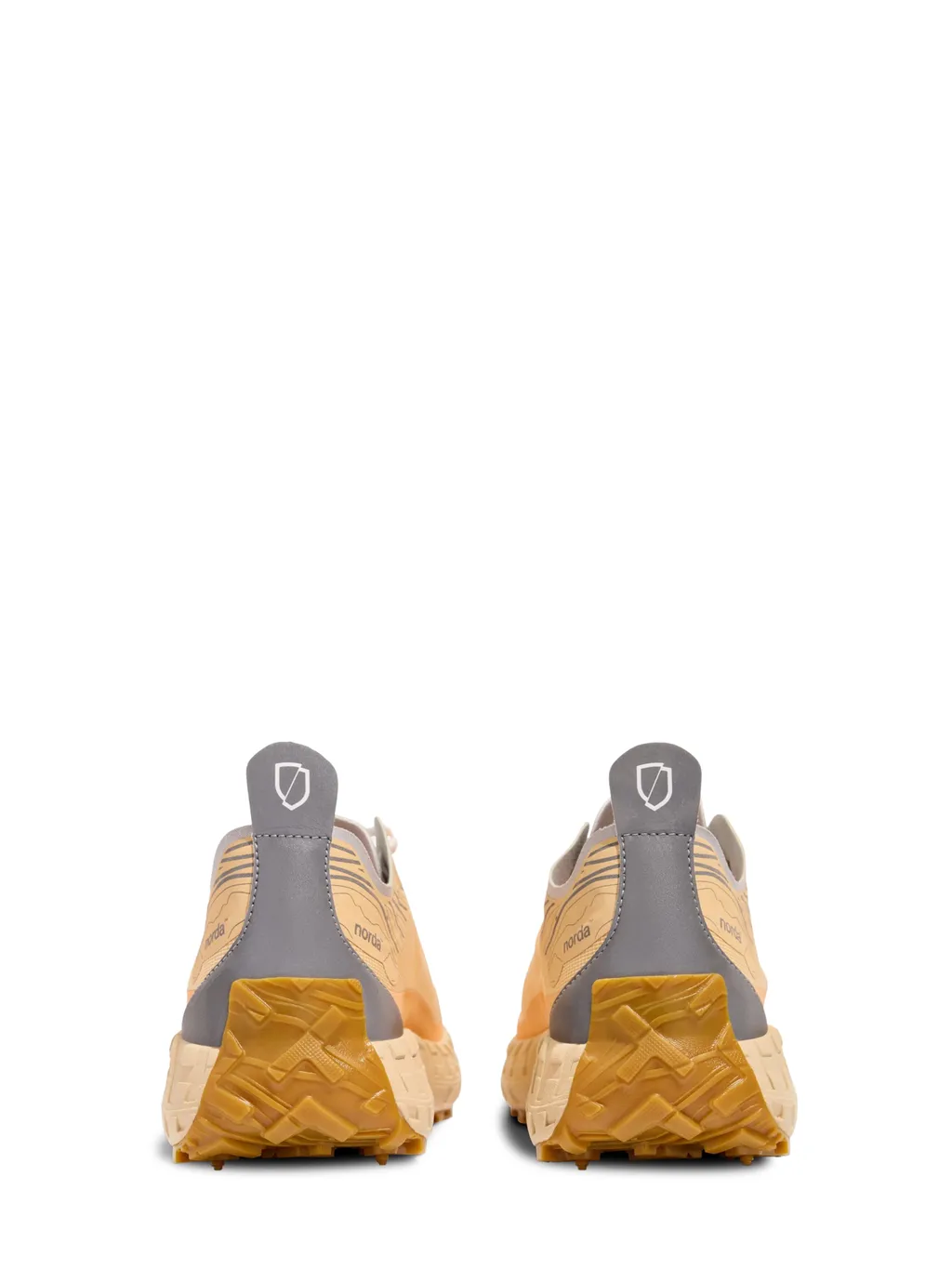 001 Sneakers