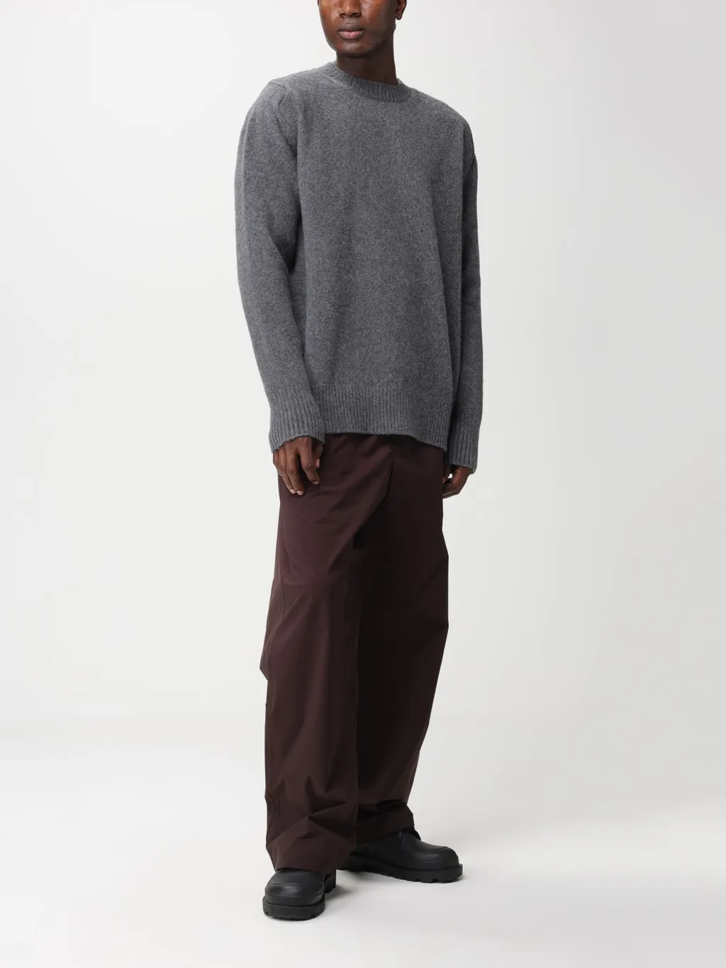 Round Neck Long-Sleeved Sweater
