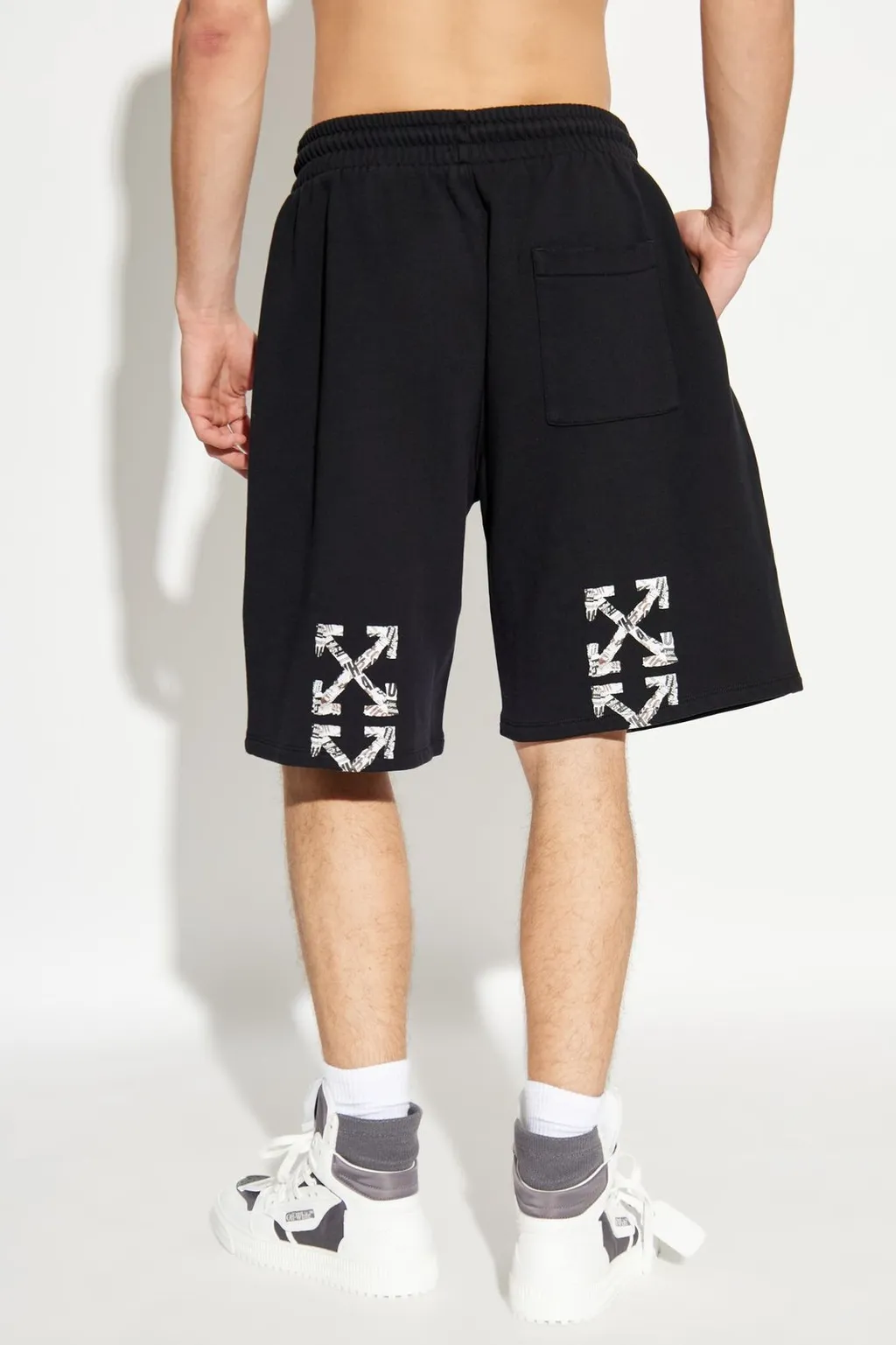 Arrows Printed Drawstring Shorts