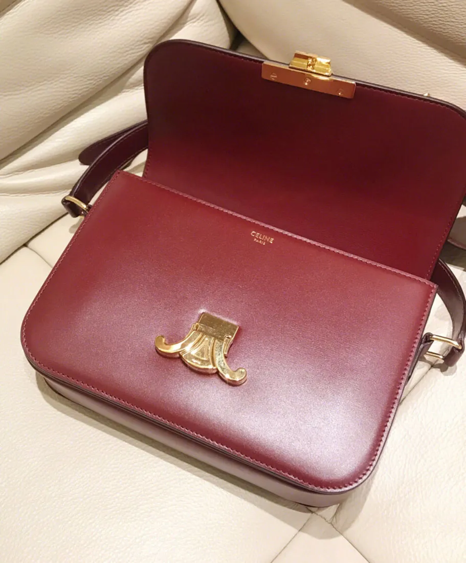 Classique Triomphe Bag In Shiny Calfskin