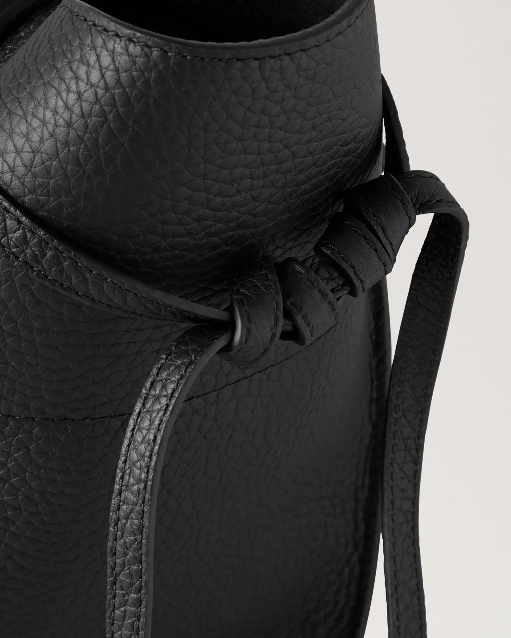 Medium Soft Bayswater Logo Embossed Shoulder Bag