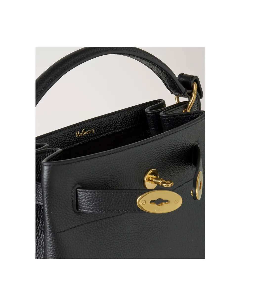 Twist Lock Bucket Bag