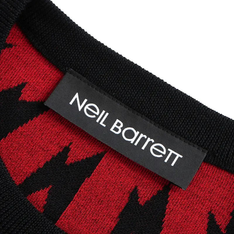 Long-Sleeved Pullover