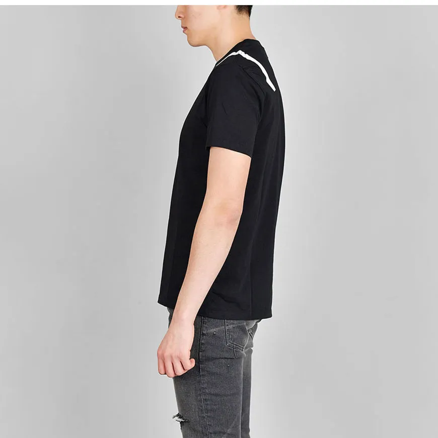 Logo Details T-Shirt