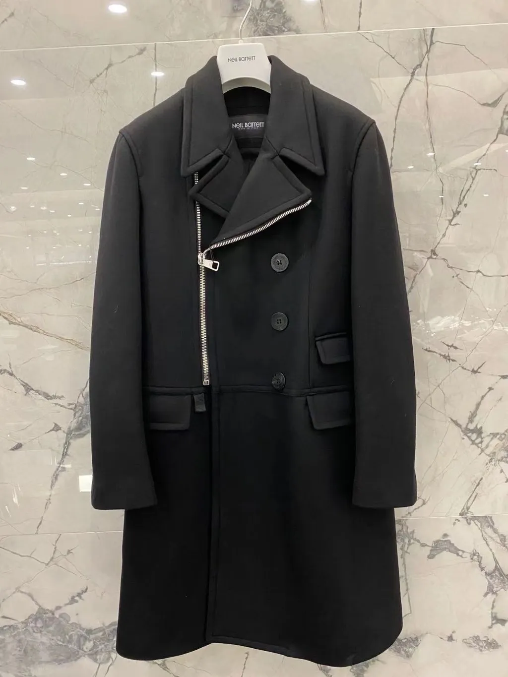 Zip-Up Long-Sleeved Coat