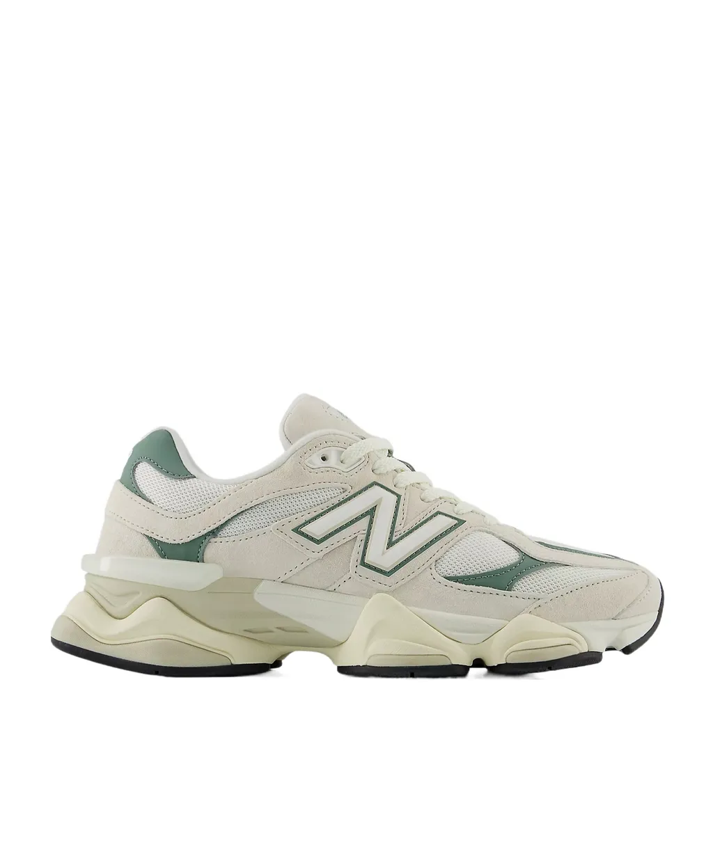 9060 Chunky Sneakers