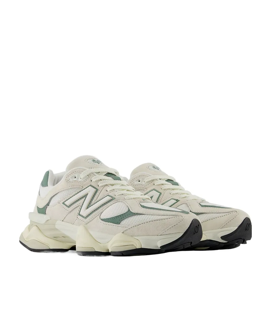 9060 Chunky Sneakers