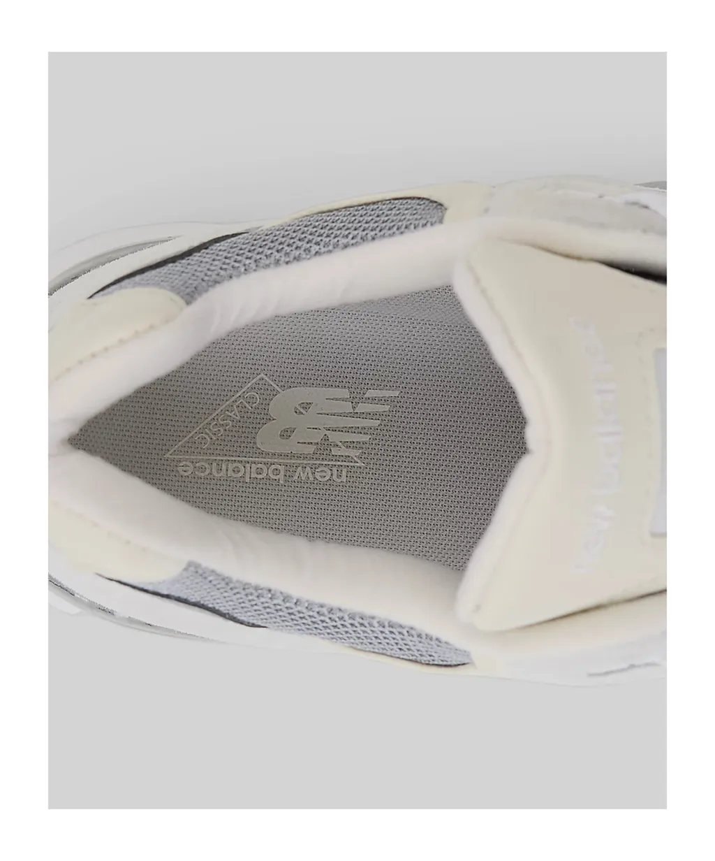 Made In Usa 992 Sneakers
